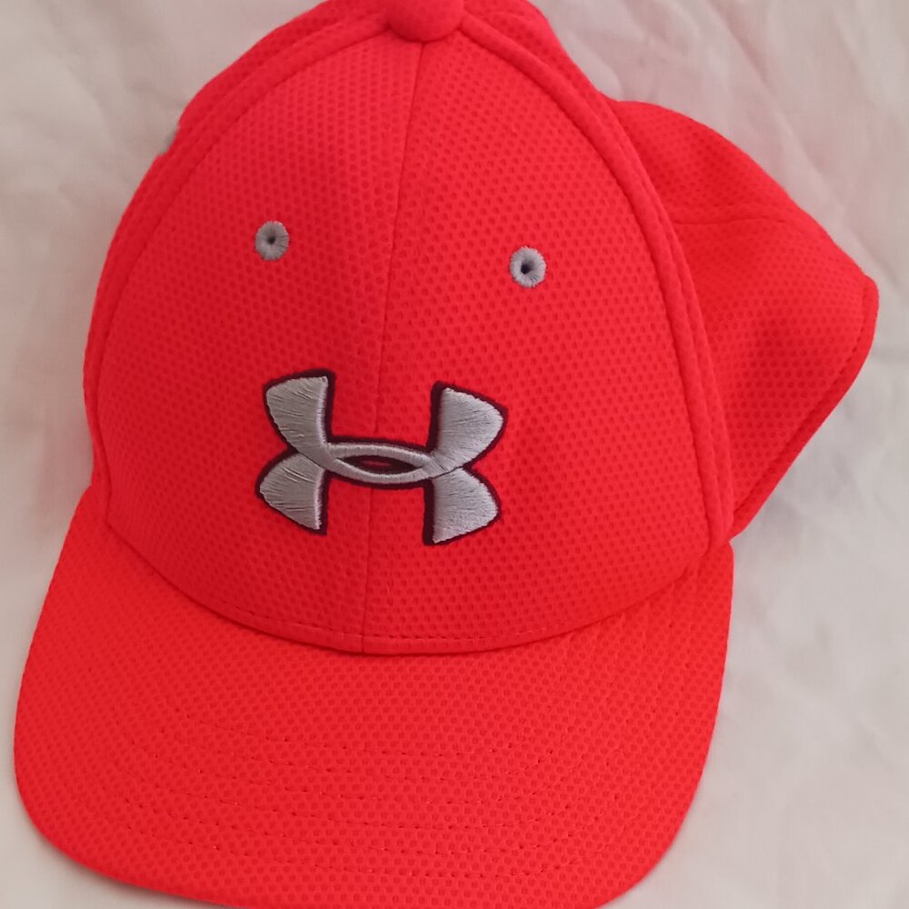 NWOT Under Armour Orange Youth Medium Hat